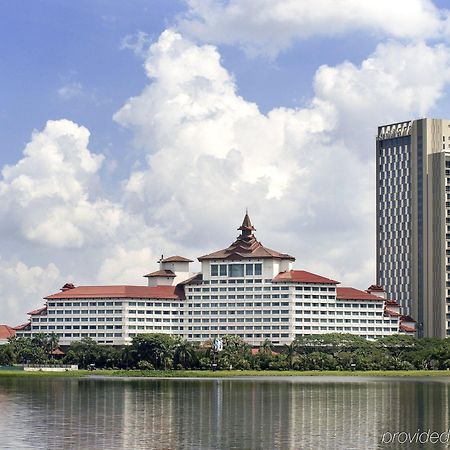 Sedona Hotel Yangon Dış mekan fotoğraf